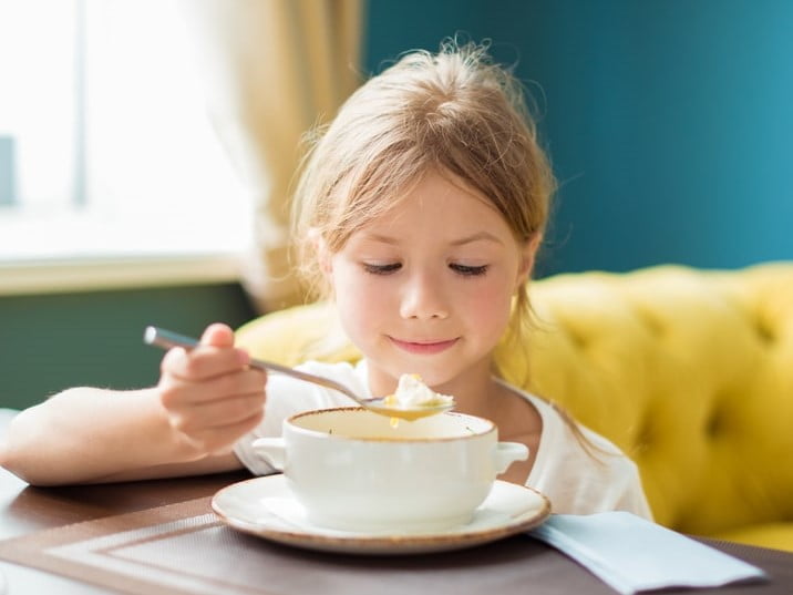 zupa buraczkowa dla dzieci przepis