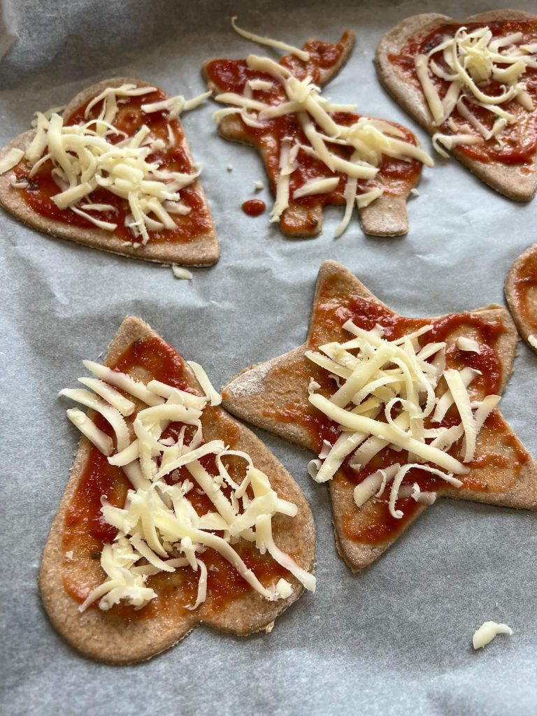 mini pizza dla dzieci z maki orkiszowej